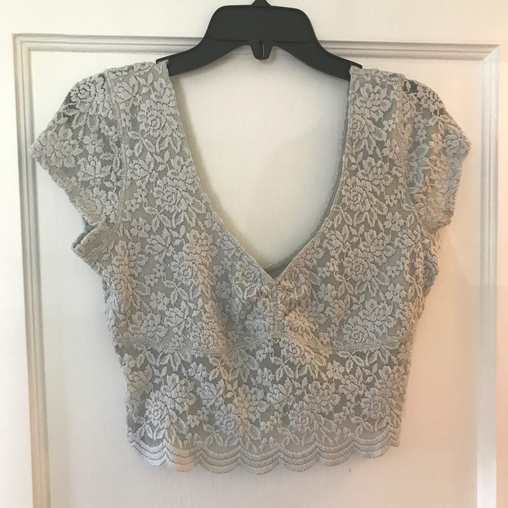 Abercrombie & Fitch Gray Floral Crop Top